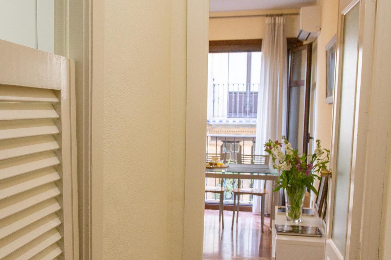Ispal Apartment & Parking Seville Historic Center Vutse06601 ภายนอก รูปภาพ