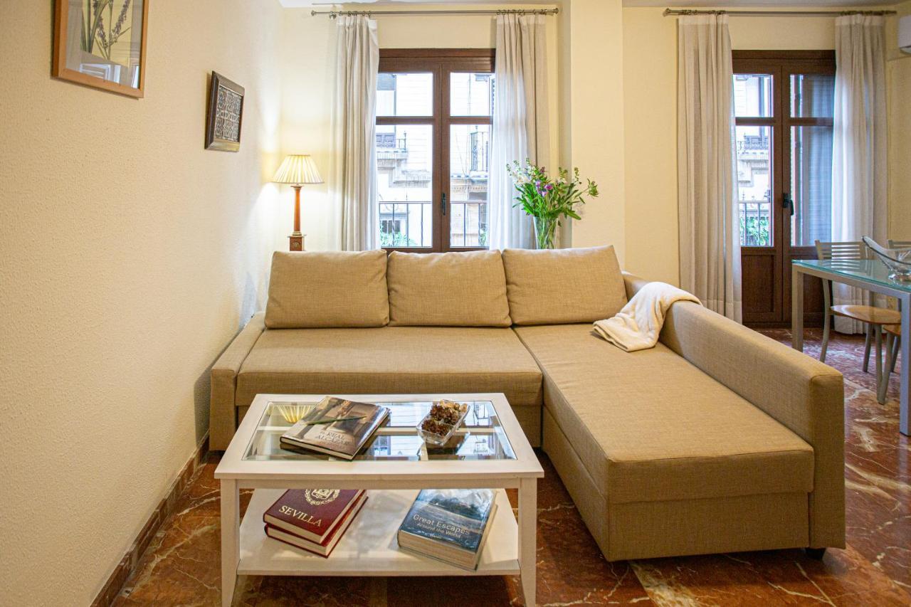 Ispal Apartment & Parking Seville Historic Center Vutse06601 ภายนอก รูปภาพ