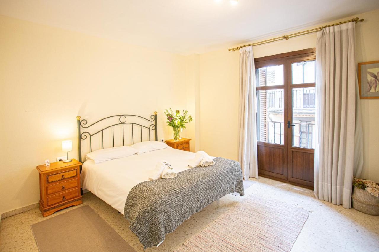 Ispal Apartment & Parking Seville Historic Center Vutse06601 ภายนอก รูปภาพ