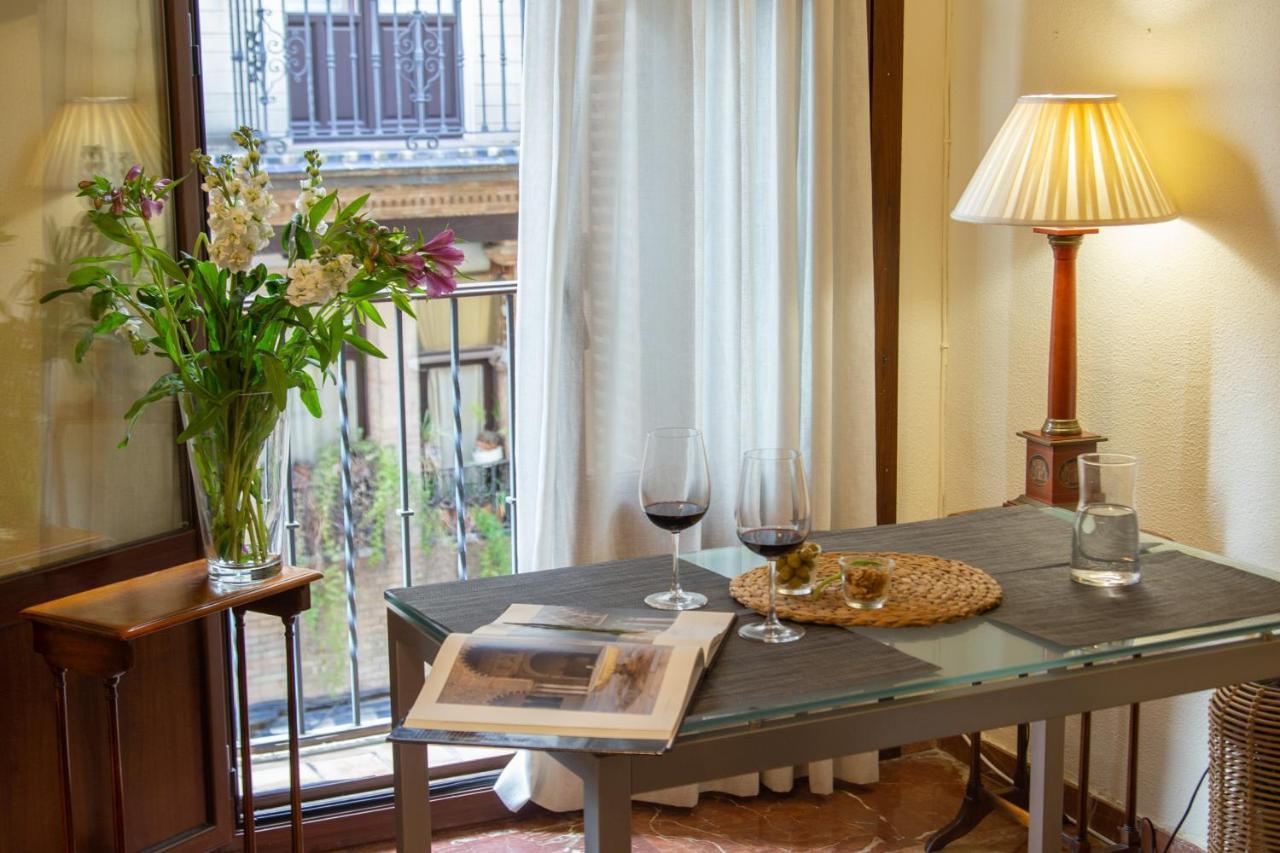 Ispal Apartment & Parking Seville Historic Center Vutse06601 ภายนอก รูปภาพ