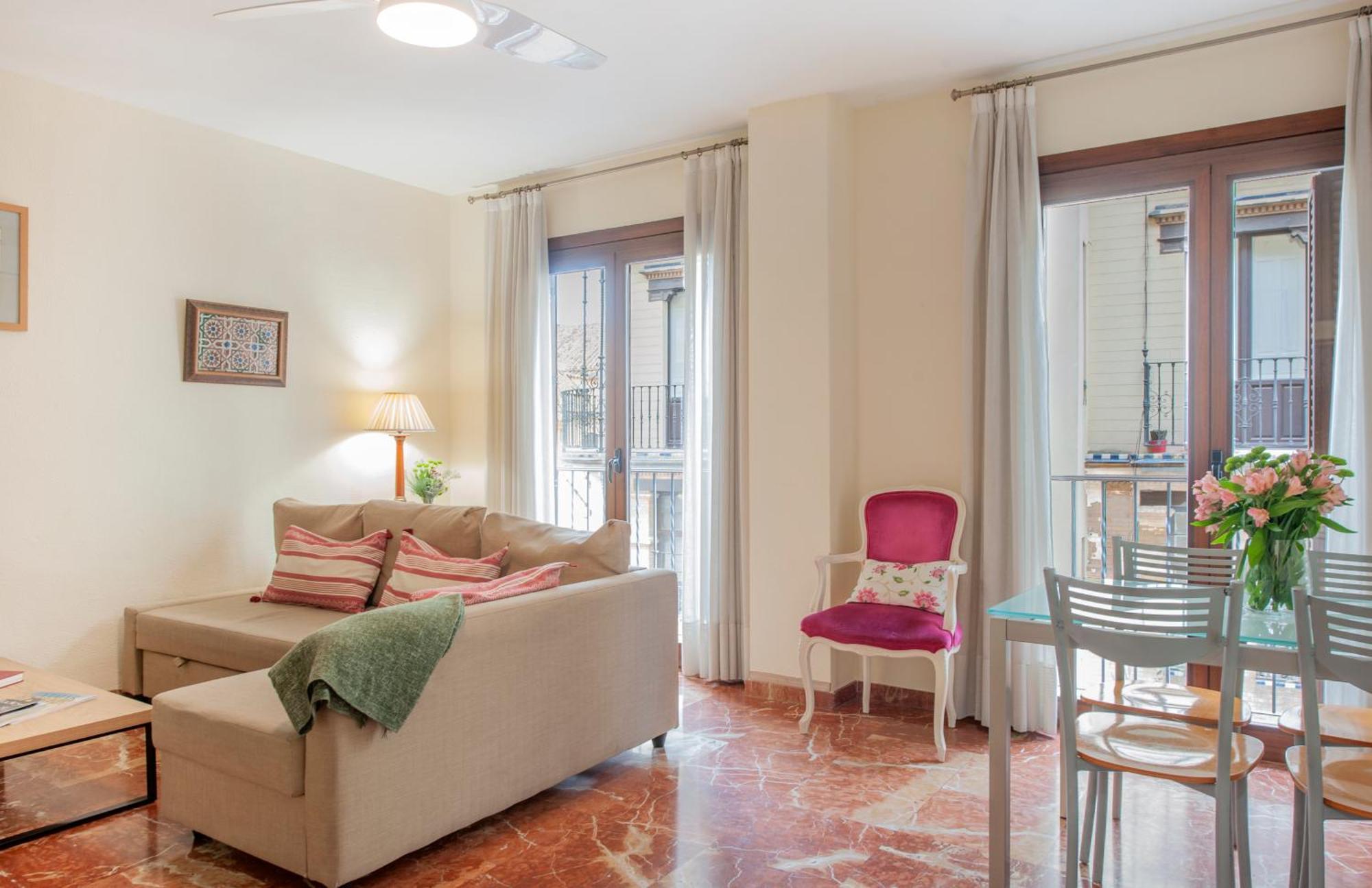 Ispal Apartment & Parking Seville Historic Center Vutse06601 ภายนอก รูปภาพ