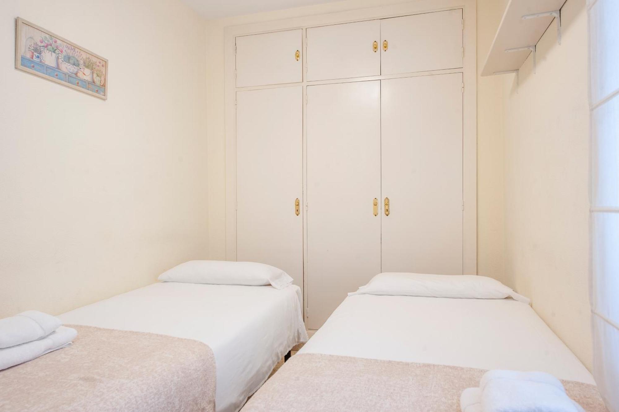 Ispal Apartment & Parking Seville Historic Center Vutse06601 ภายนอก รูปภาพ