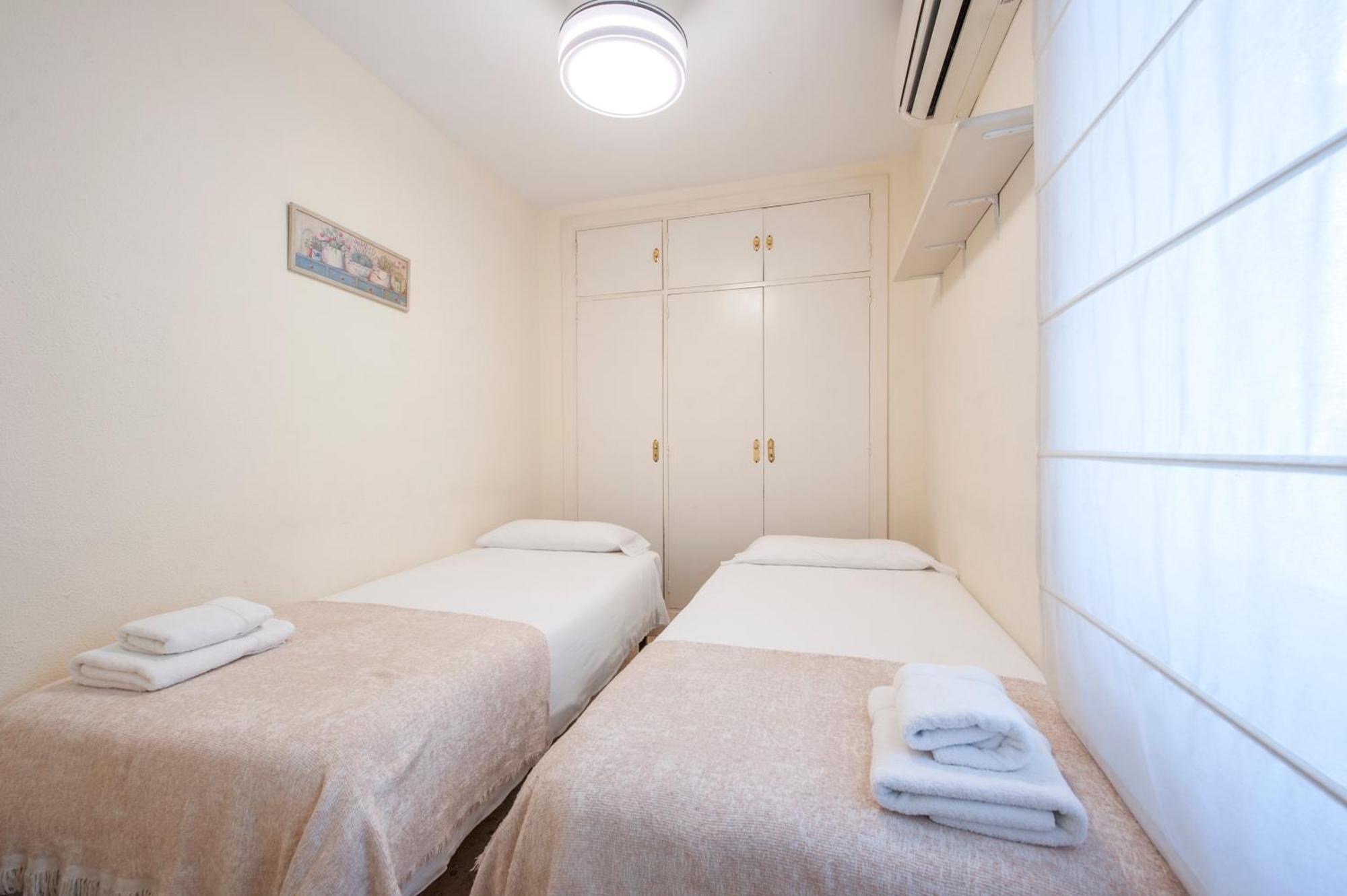 Ispal Apartment & Parking Seville Historic Center Vutse06601 ภายนอก รูปภาพ